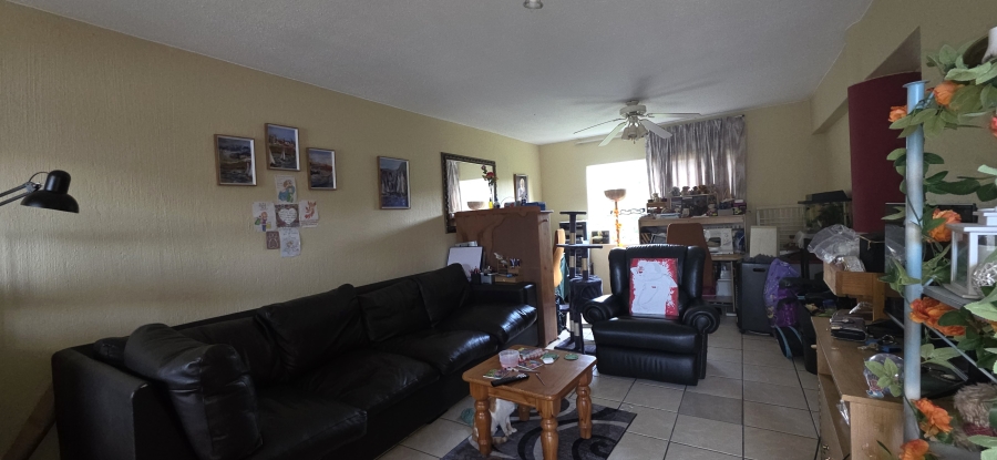 2 Bedroom Property for Sale in Weltevreden Park Gauteng