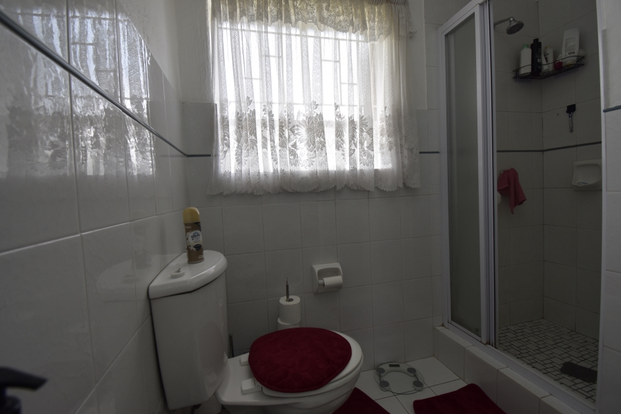 2 Bedroom Property for Sale in Weltevreden Park Gauteng