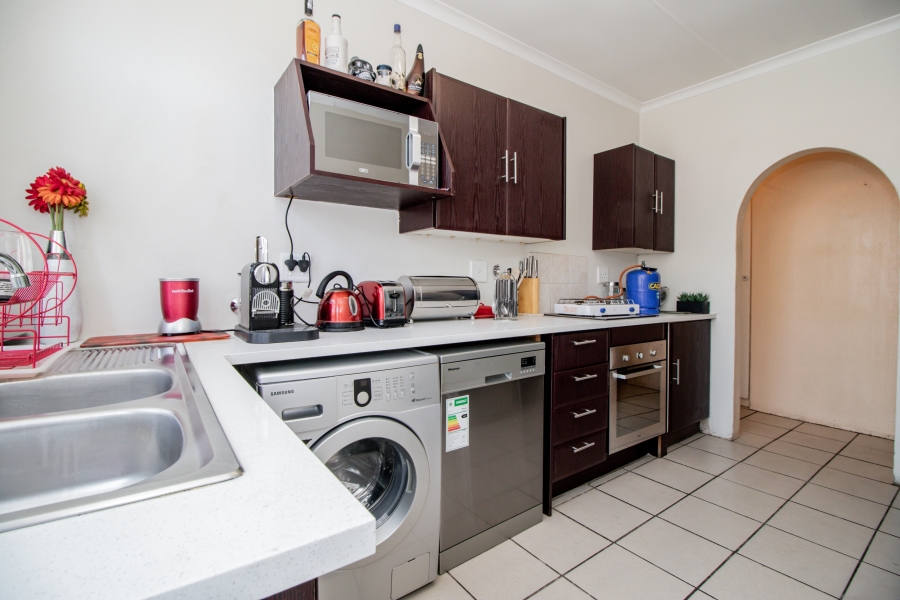 2 Bedroom Property for Sale in Meredale Gauteng