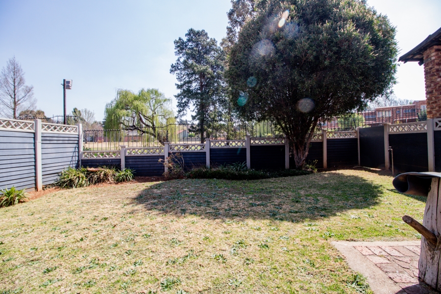 2 Bedroom Property for Sale in Meredale Gauteng