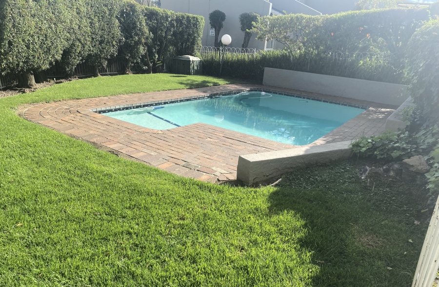 2 Bedroom Property for Sale in Sundowner Gauteng