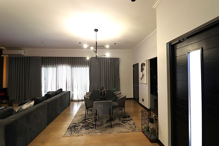 3 Bedroom Property for Sale in Bryanston Gauteng