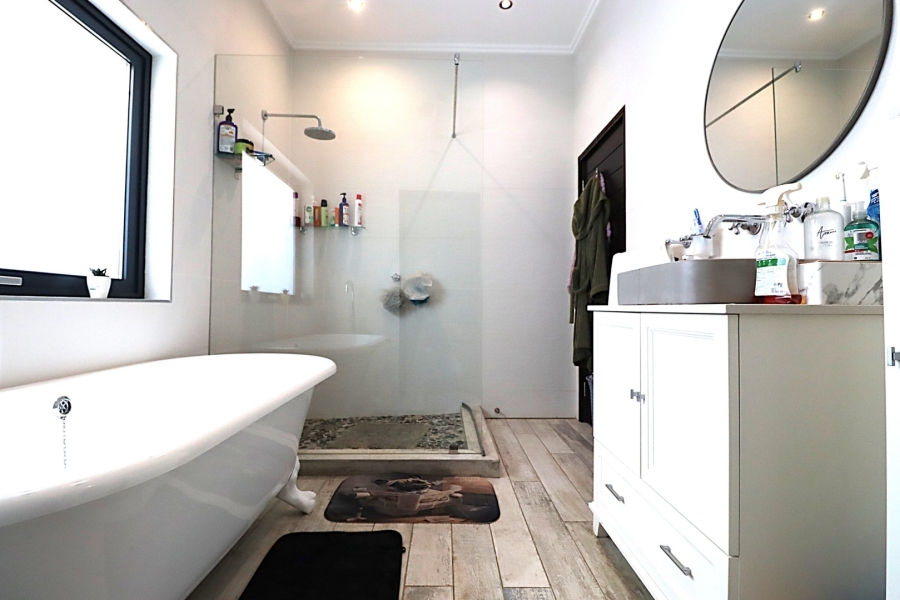 3 Bedroom Property for Sale in Bryanston Gauteng