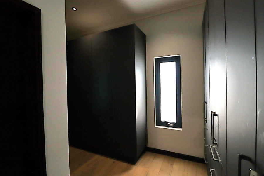 3 Bedroom Property for Sale in Bryanston Gauteng