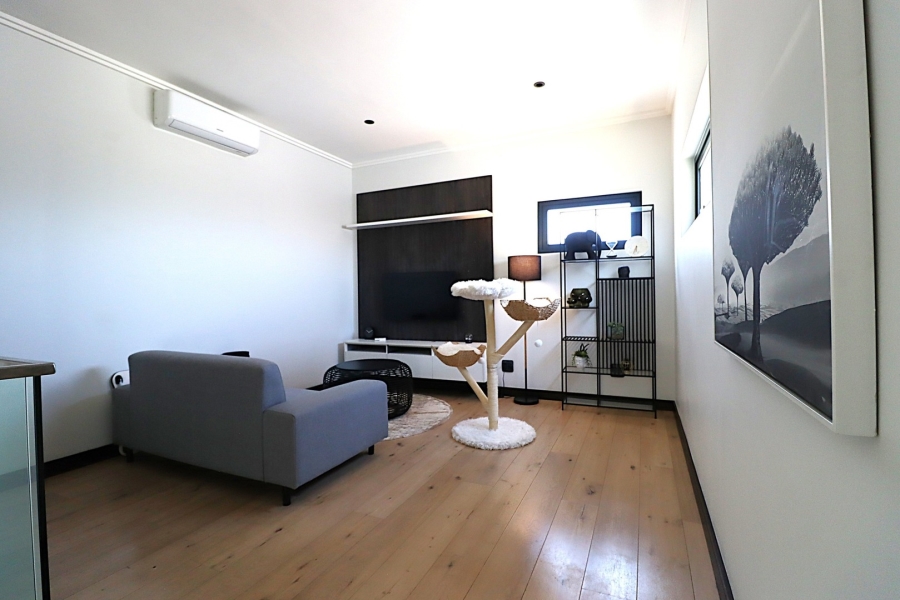 3 Bedroom Property for Sale in Bryanston Gauteng