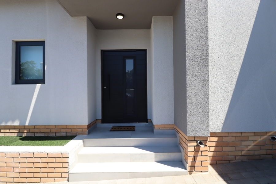 3 Bedroom Property for Sale in Bryanston Gauteng