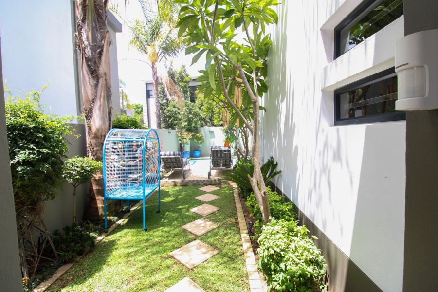 3 Bedroom Property for Sale in Bryanston Gauteng