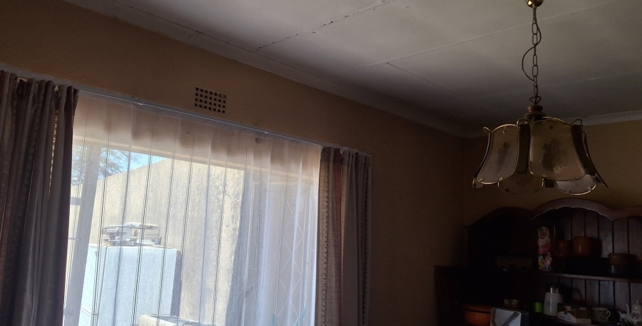 4 Bedroom Property for Sale in Theoville Gauteng