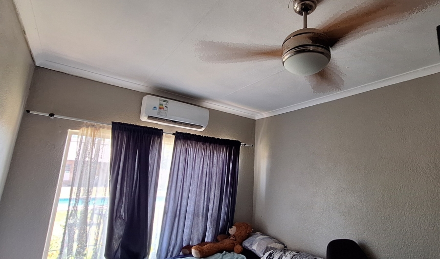 4 Bedroom Property for Sale in Theoville Gauteng