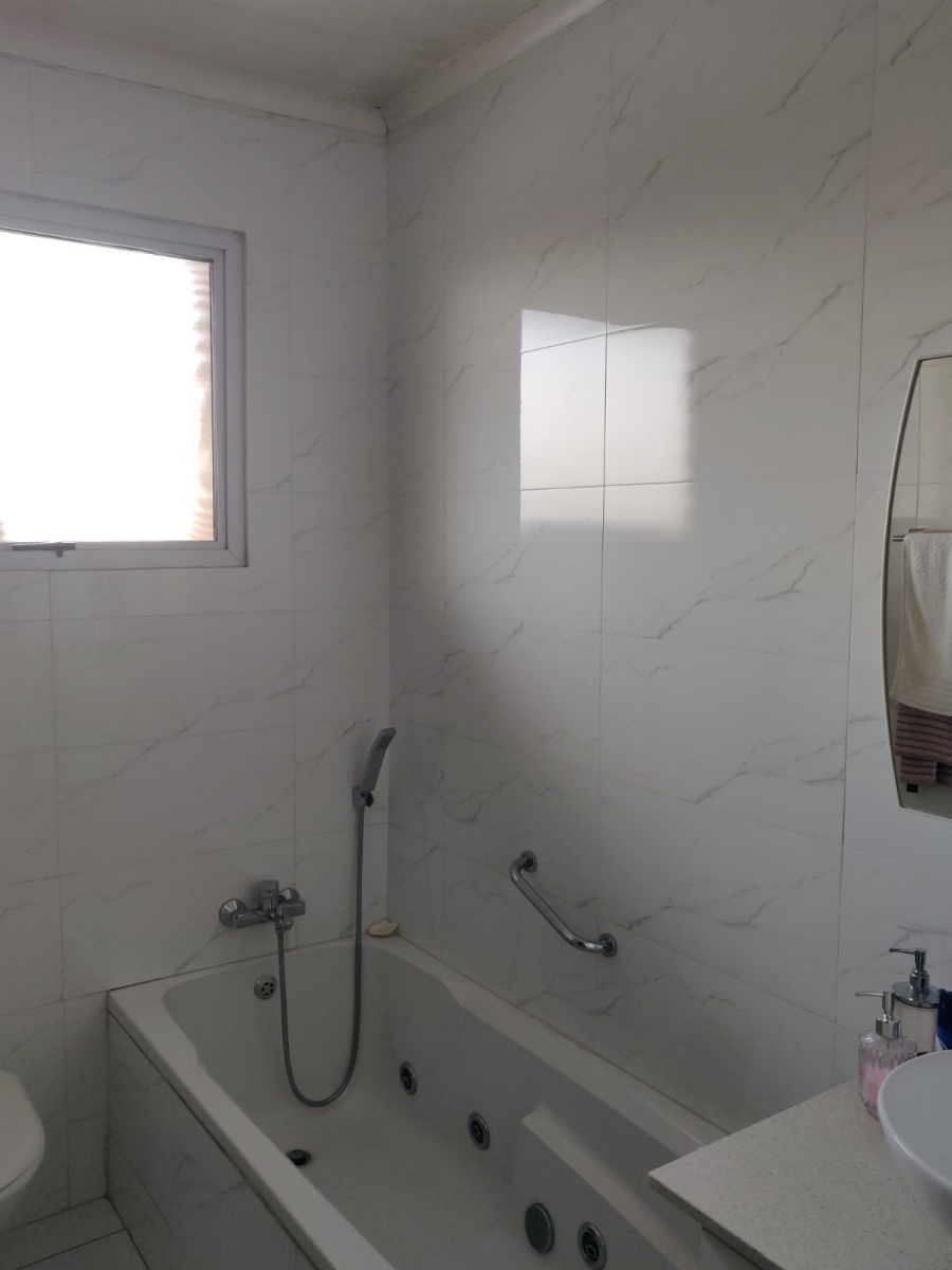 3 Bedroom Property for Sale in Geduld Gauteng