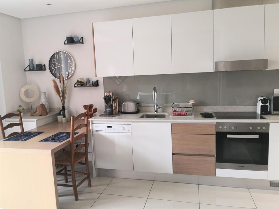 To Let 1 Bedroom Property for Rent in Sandown Gauteng