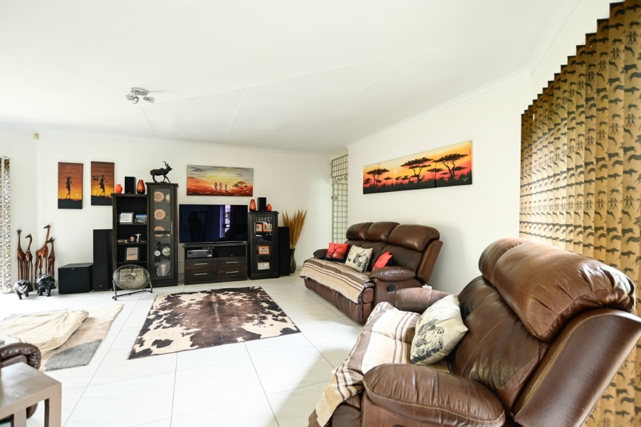 4 Bedroom Property for Sale in Doornpoort Gauteng