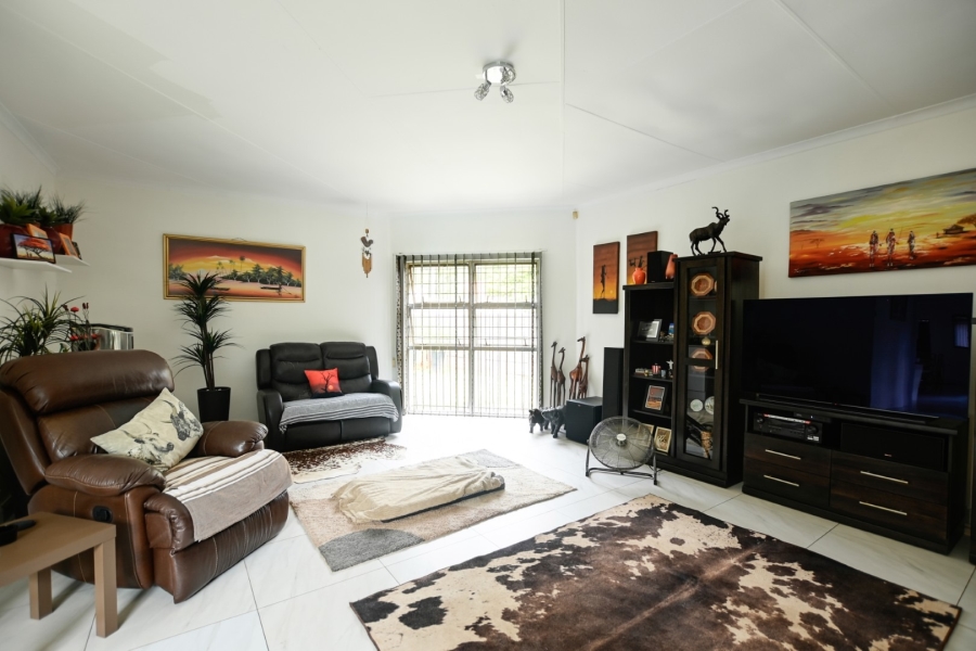 4 Bedroom Property for Sale in Doornpoort Gauteng