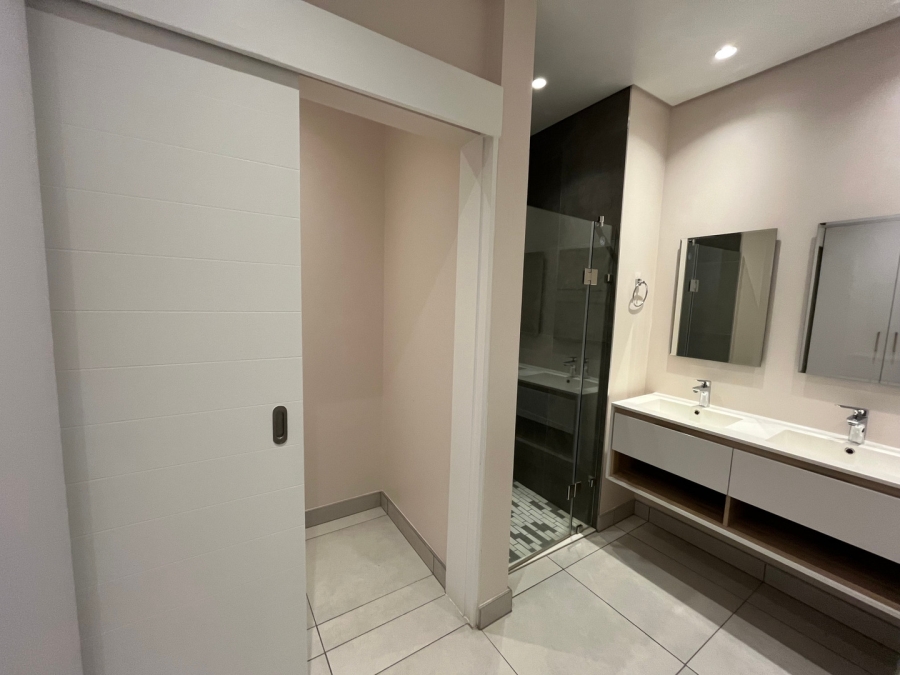 To Let 2 Bedroom Property for Rent in Parkmore Gauteng