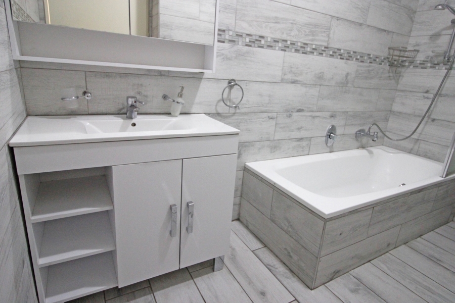 2 Bedroom Property for Sale in Bryanston West Gauteng