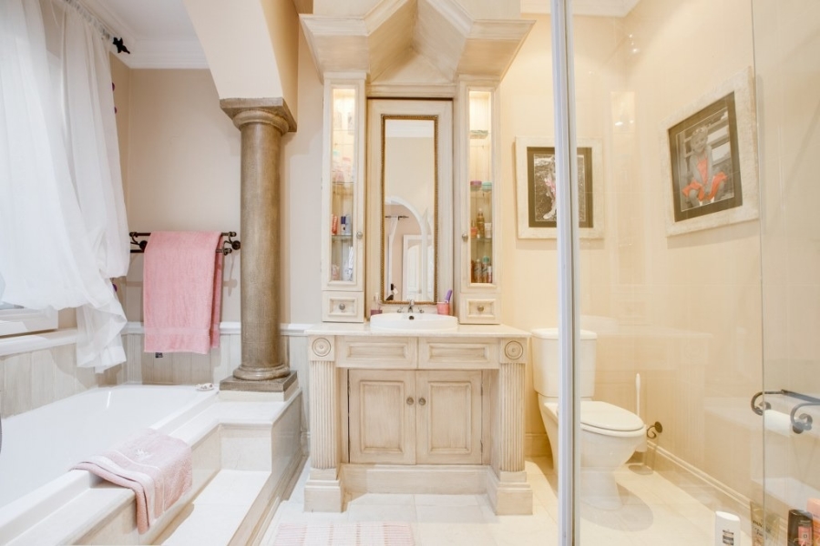 6 Bedroom Property for Sale in Dainfern Golf Estate Gauteng