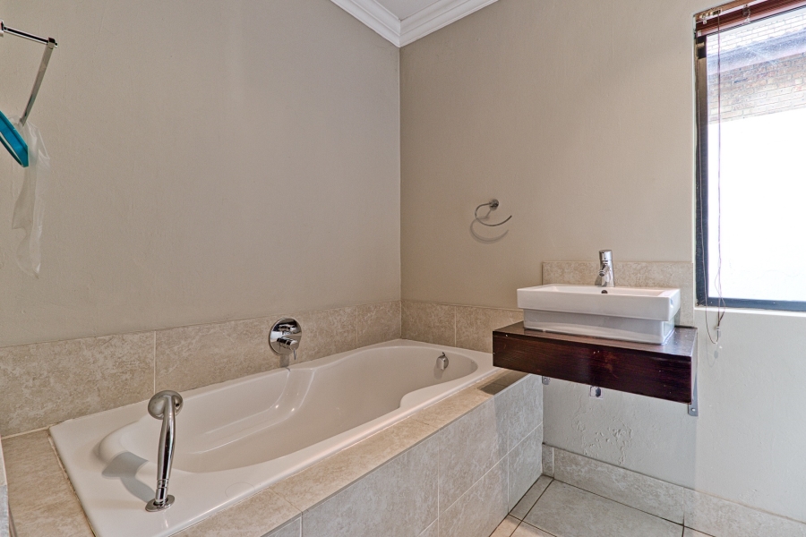 4 Bedroom Property for Sale in Dainfern Golf Estate Gauteng