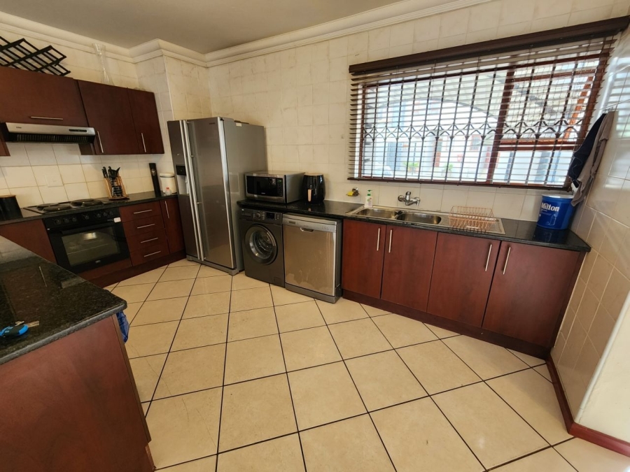 To Let 3 Bedroom Property for Rent in Ravenswood Gauteng