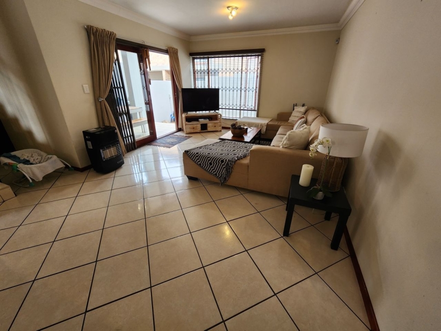 To Let 3 Bedroom Property for Rent in Ravenswood Gauteng