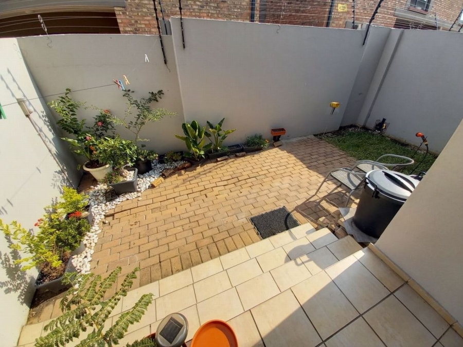 To Let 3 Bedroom Property for Rent in Ravenswood Gauteng