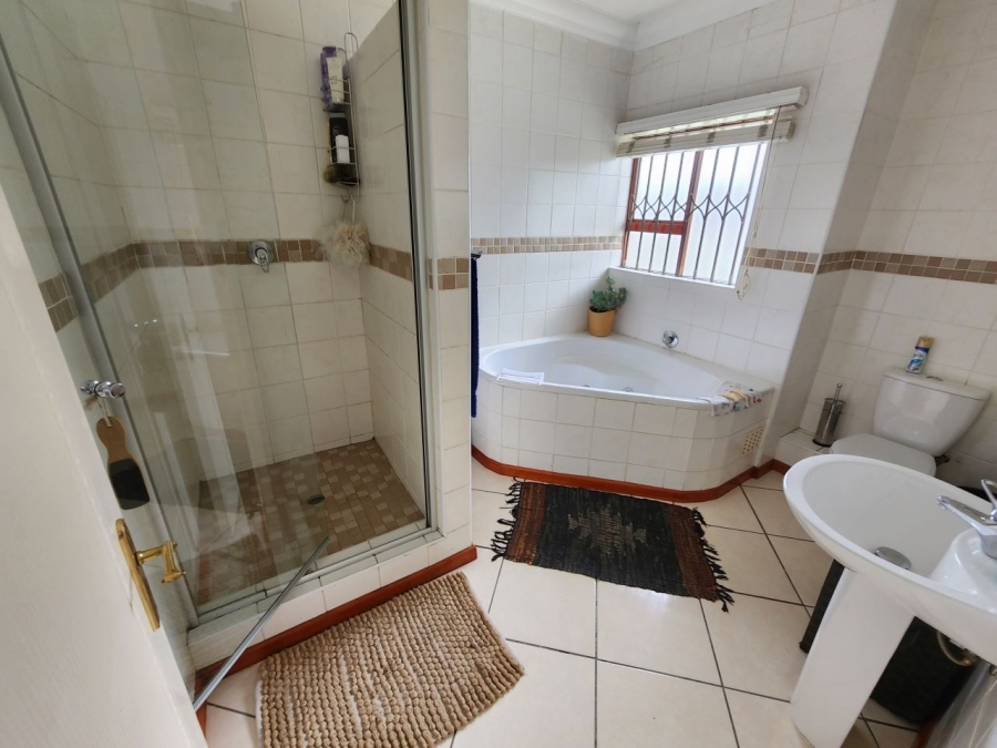 To Let 3 Bedroom Property for Rent in Ravenswood Gauteng
