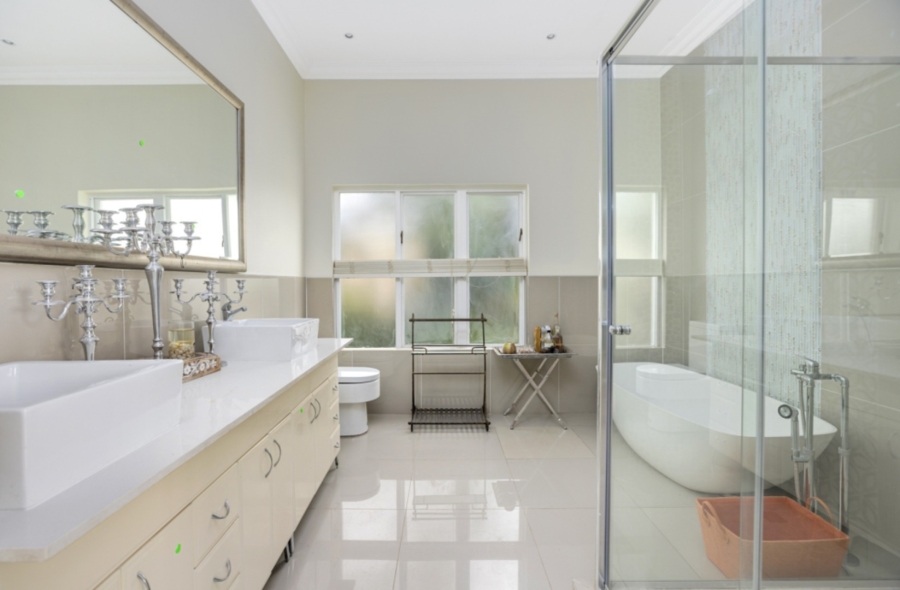 To Let 5 Bedroom Property for Rent in Dainfern Golf Estate Gauteng