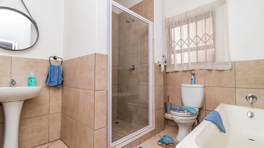 2 Bedroom Property for Sale in Brentwood Park Gauteng