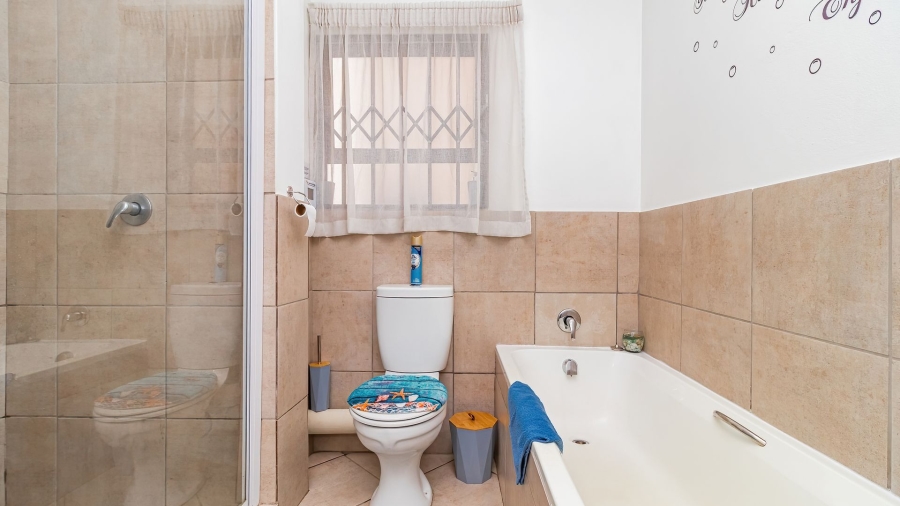 2 Bedroom Property for Sale in Brentwood Park Gauteng