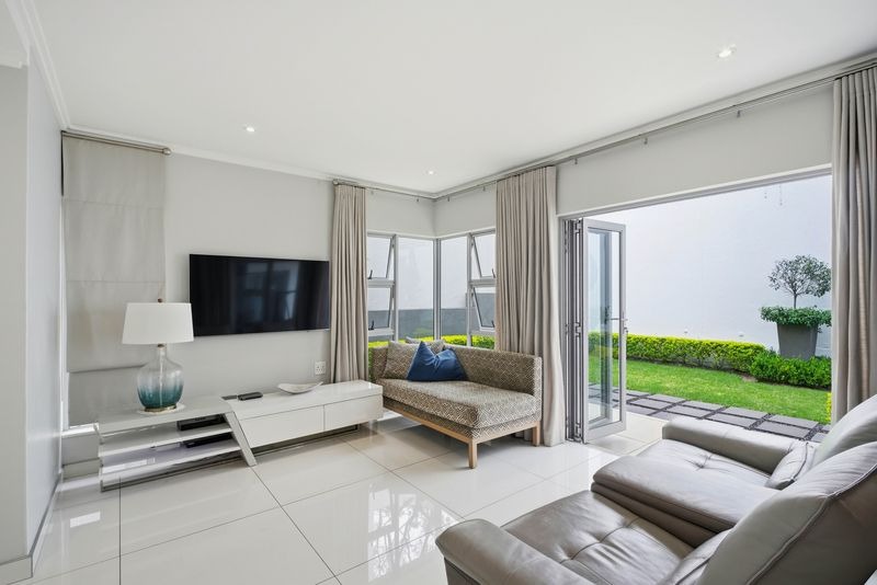 3 Bedroom Property for Sale in Bryanston Gauteng