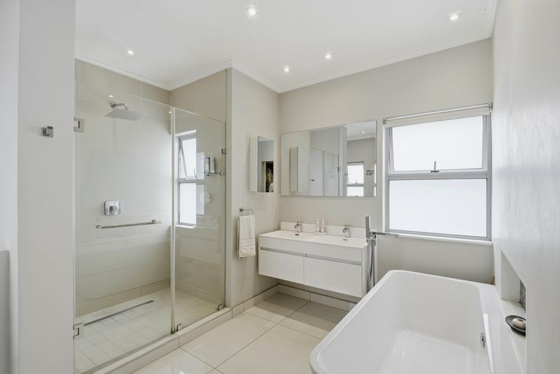 3 Bedroom Property for Sale in Bryanston Gauteng