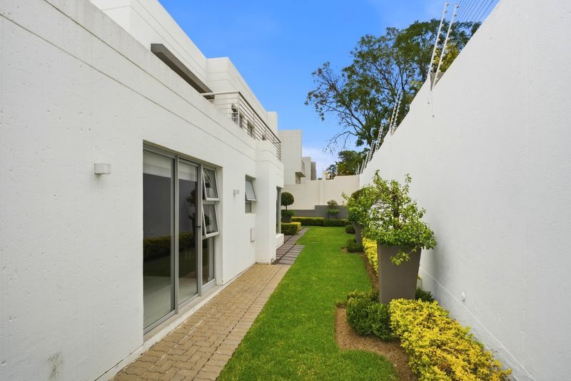 3 Bedroom Property for Sale in Bryanston Gauteng