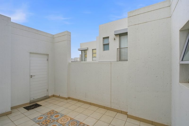 3 Bedroom Property for Sale in Bryanston Gauteng