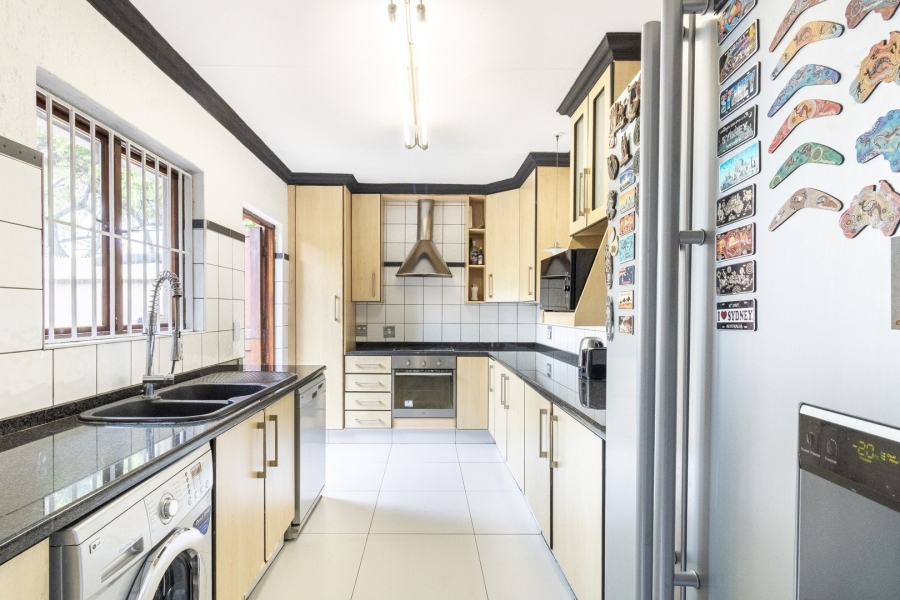 3 Bedroom Property for Sale in Lonehill Gauteng