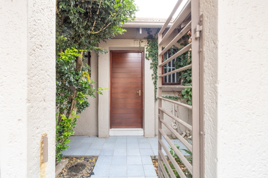 3 Bedroom Property for Sale in Lonehill Gauteng