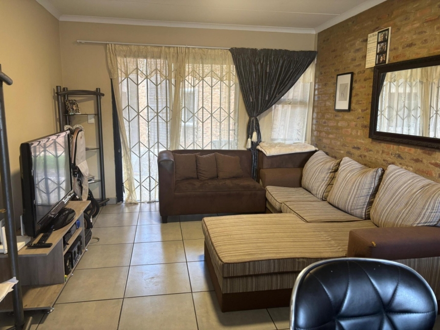 2 Bedroom Property for Sale in Pomona Gauteng