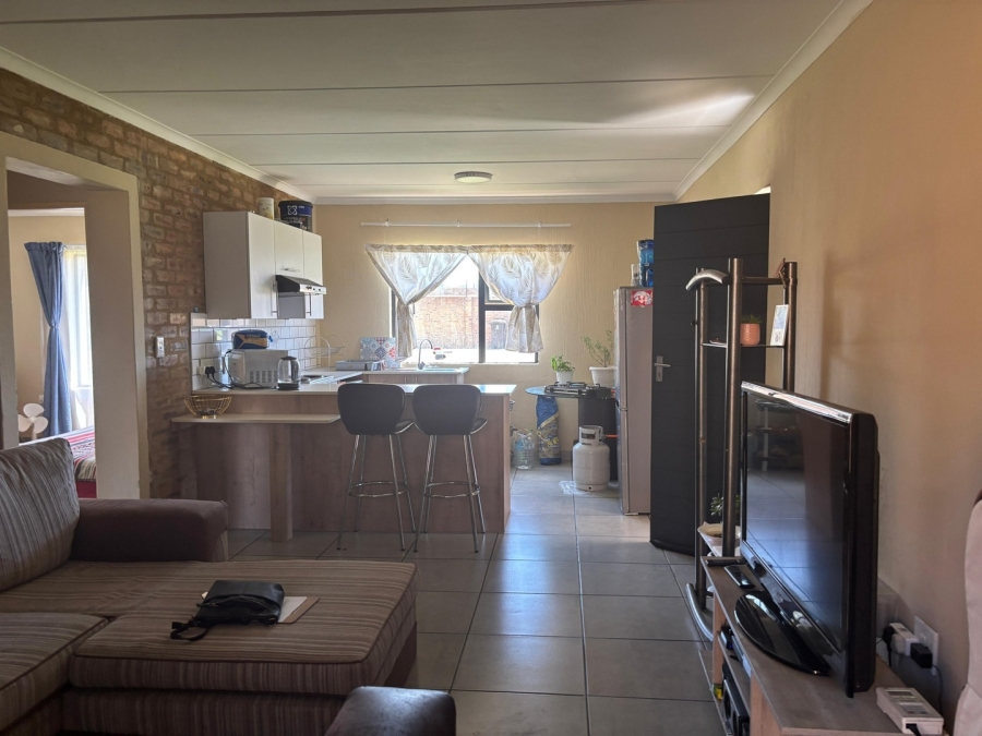 2 Bedroom Property for Sale in Pomona Gauteng