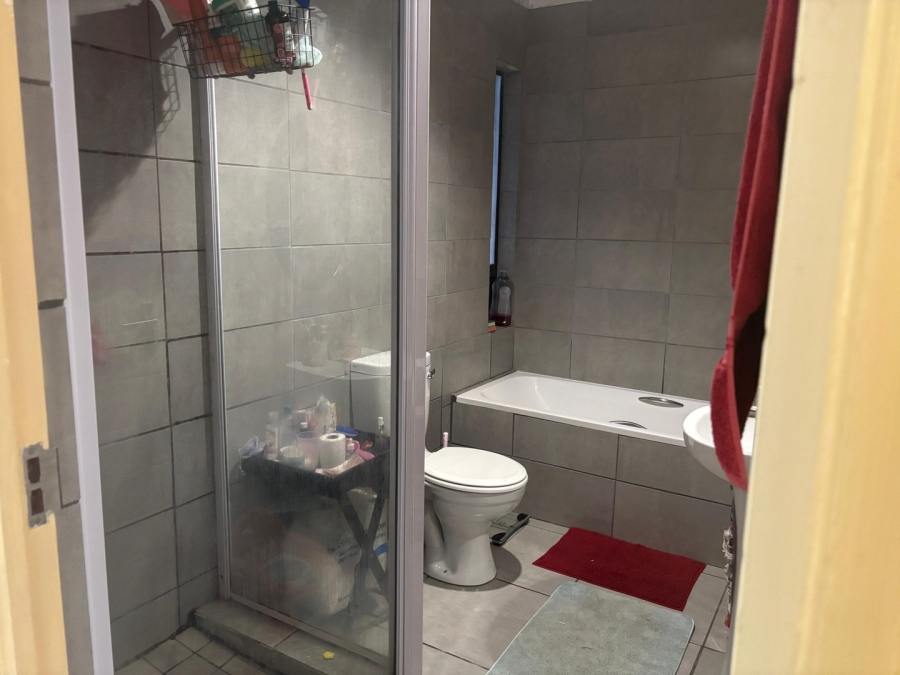 2 Bedroom Property for Sale in Pomona Gauteng
