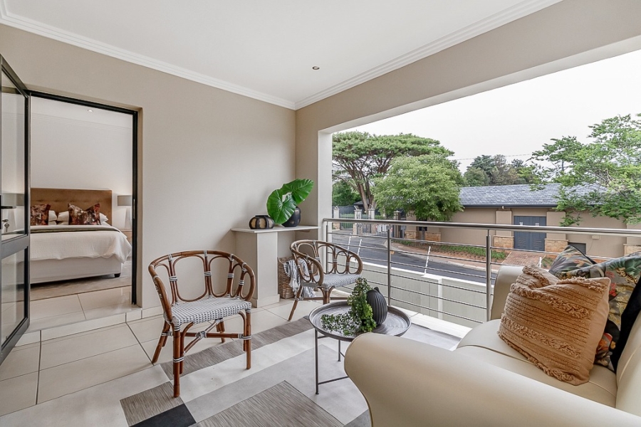 To Let 2 Bedroom Property for Rent in Bryanston Gauteng