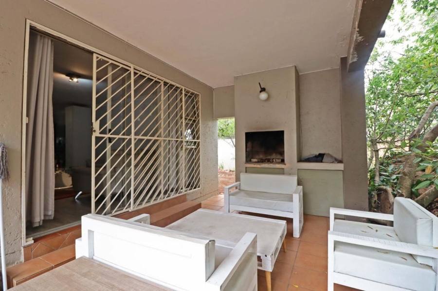 2 Bedroom Property for Sale in Bryanston Gauteng