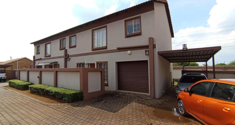 3 Bedroom Property for Sale in Annlin Gauteng