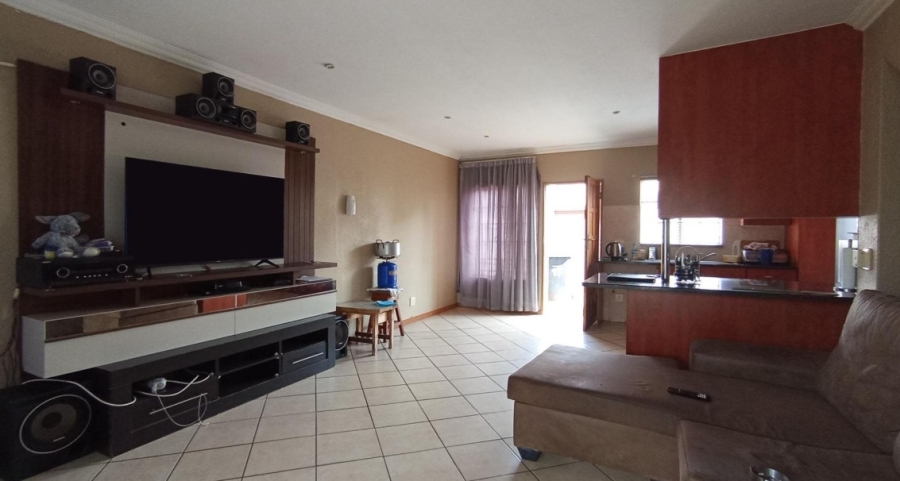 3 Bedroom Property for Sale in Annlin Gauteng