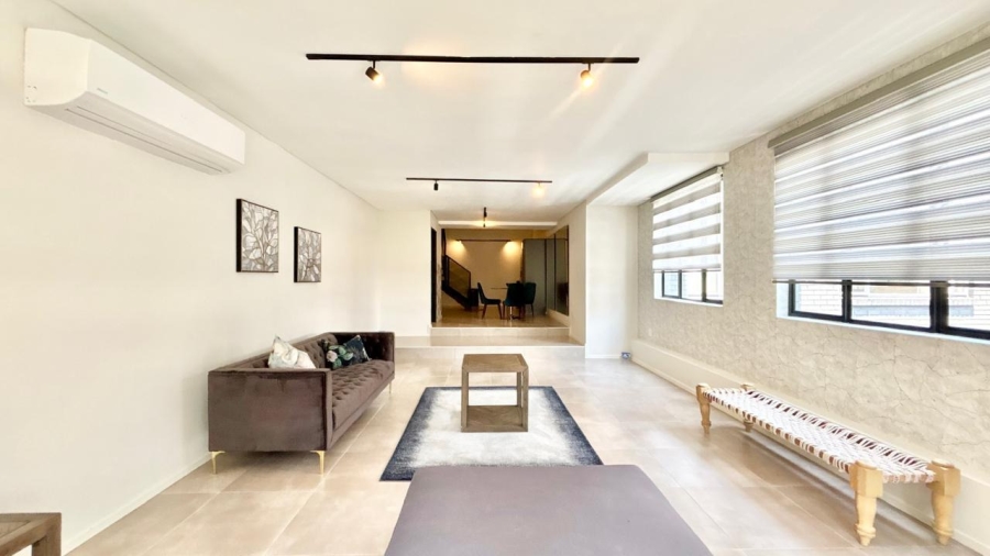 To Let 2 Bedroom Property for Rent in Sandown Gauteng