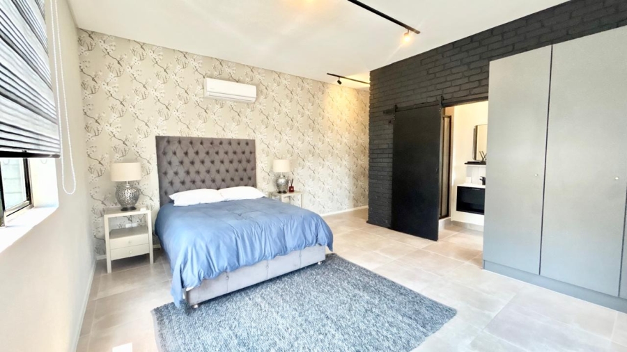 To Let 2 Bedroom Property for Rent in Sandown Gauteng