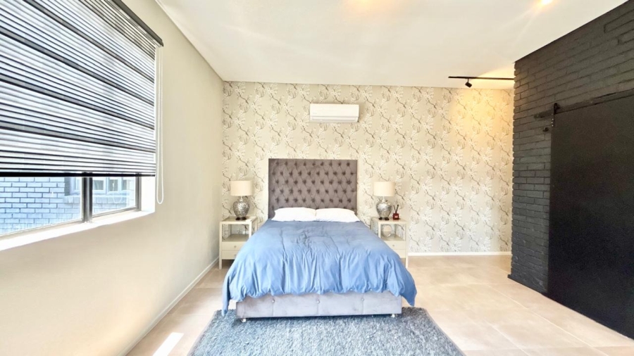 To Let 2 Bedroom Property for Rent in Sandown Gauteng