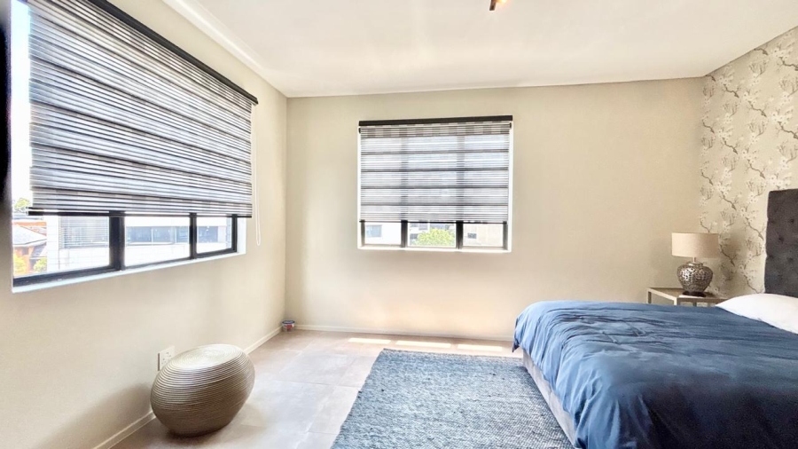 To Let 2 Bedroom Property for Rent in Sandown Gauteng