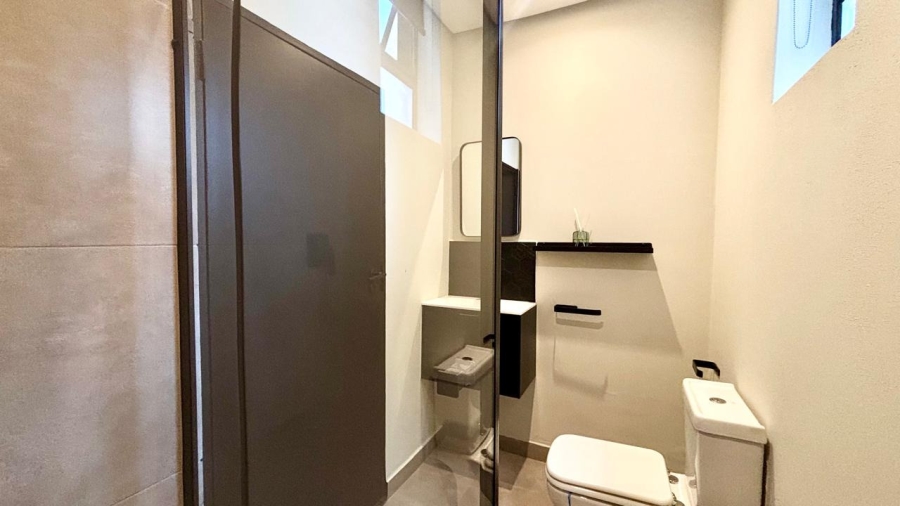 To Let 2 Bedroom Property for Rent in Sandown Gauteng