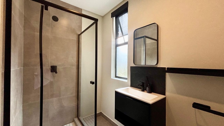 To Let 2 Bedroom Property for Rent in Sandown Gauteng