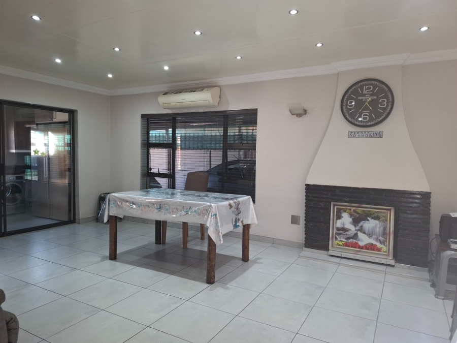 5 Bedroom Property for Sale in Actonville Gauteng