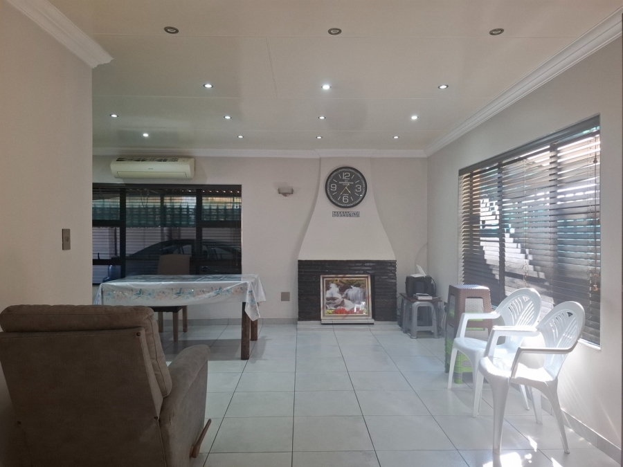 5 Bedroom Property for Sale in Actonville Gauteng