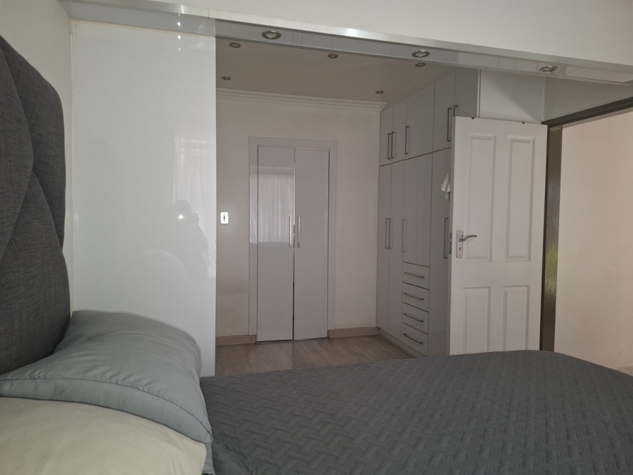 5 Bedroom Property for Sale in Actonville Gauteng